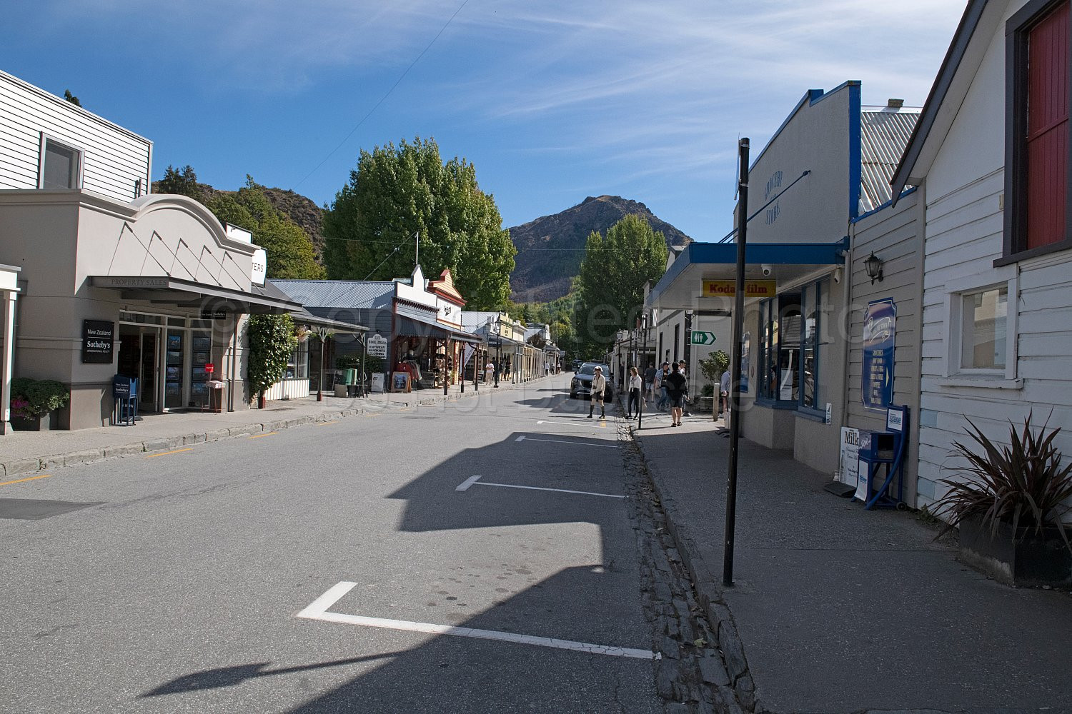 Arrow town